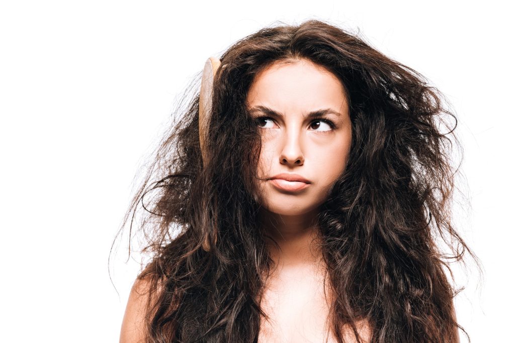 5 Bad Habits That Stop Hair from Growing Strong and Long! Featured Image 000112