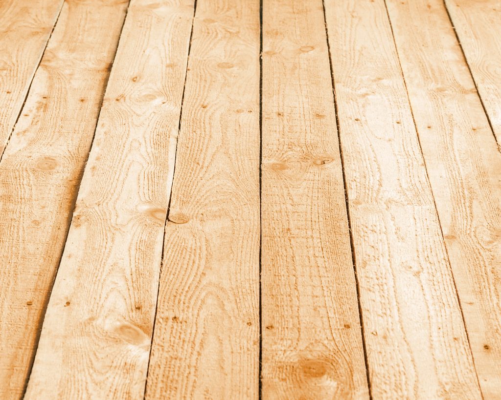 Breathe New Life into Floors with Expert Varnishing! Cover Image 00011345